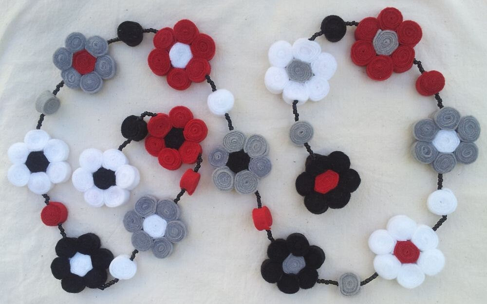 CLEARANCE Whimsical Eco-Felt Flower Belt / Lariat in Red, White, Gray and Black #299