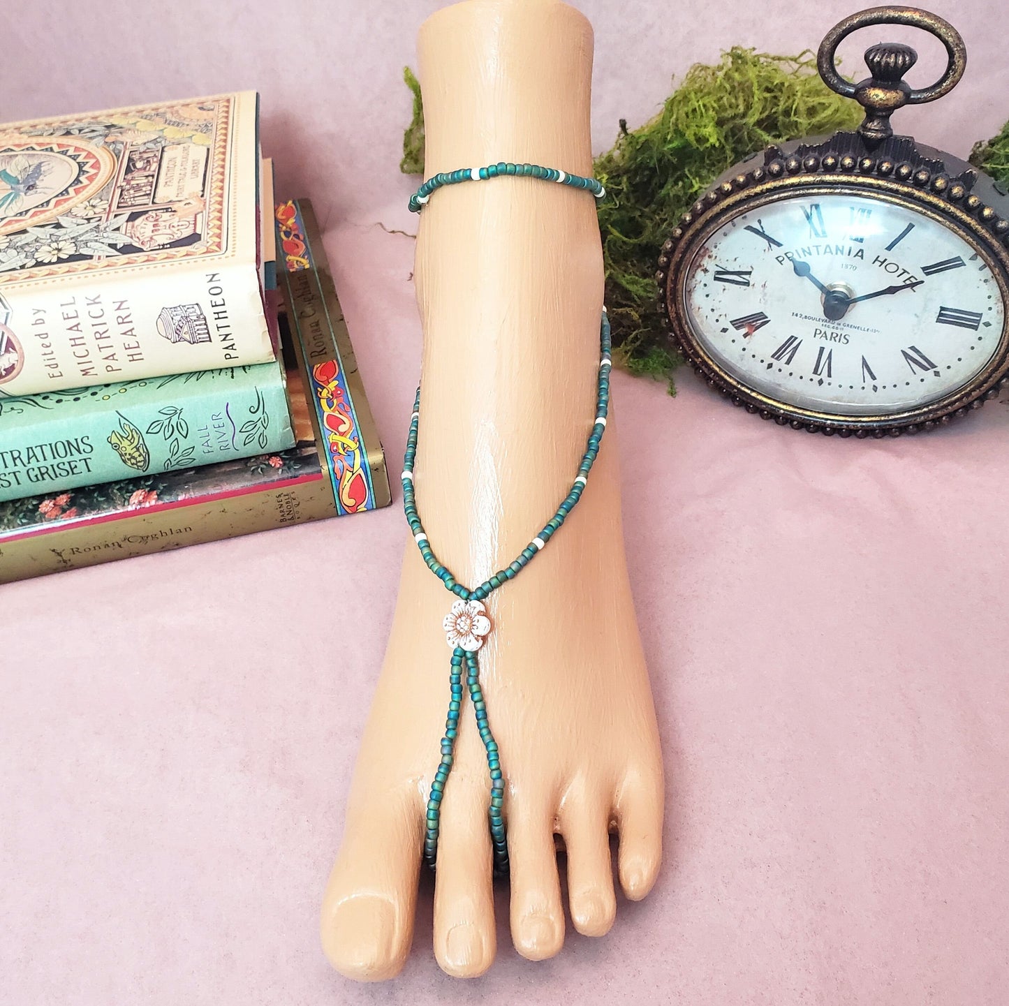 Elastic Beaded Barefoot Sandal or Hand Flower in Emerald Green + White, Boho, Bohemian, Gypsy, Wedding, Bridesmaid, Matte Beads