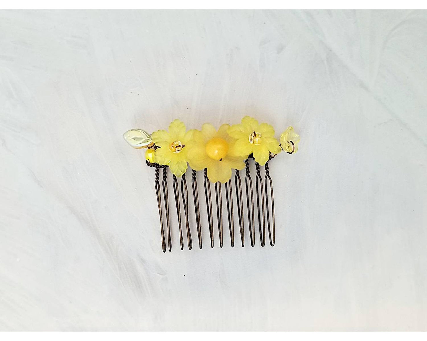 Wire Wrapped Lucite Flower Comb in Yellow, Bridesmaid, Wedding, Floral, Garden, Party, Boho, Bohemian, Choice of Colors and Metals
