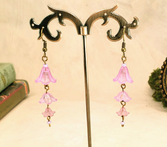 4-Tier Lucite Flower Earrings in Light Pink, Wedding, Bridesmaid, Art Nouveau, Belle Époque, Renaissance, Garden, Choice of Metals, Closures