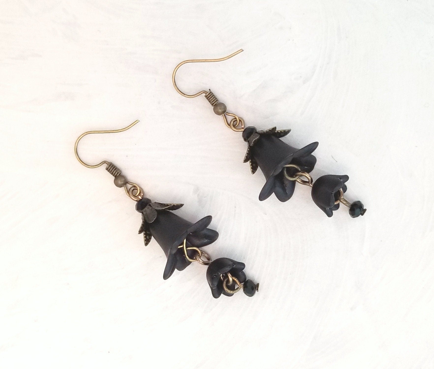 3-Tier Lucite Flower Earrings in Black, Wedding, Bridesmaid, Art Nouveau, Belle Époque, Renaissance, Garden, Choice of Metals, Closure Types