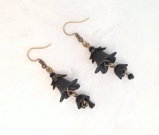 3-Tier Lucite Flower Earrings in Black, Wedding, Bridesmaid, Art Nouveau, Belle Époque, Renaissance, Garden, Choice of Metals, Closure Types