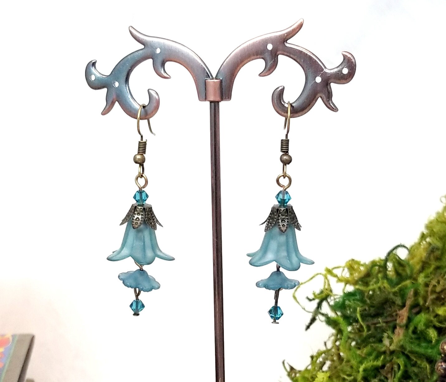 3-Tier Lucite Flower Earrings in Teal Blue, Wedding, Bridesmaid, Art Nouveau, Belle Époque, Renaissance, Garden, Choice of Metals, Closures