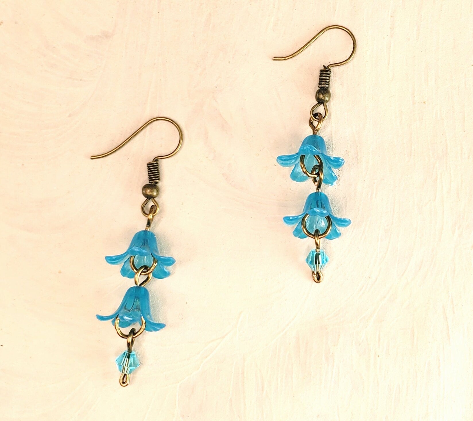 3-Tier Lucite Flower Earrings in Bright Aqua Blue, Wedding, Bridesmaid, Art Nouveau, Belle Époque, Renaissance, Garden, Choice of Metals