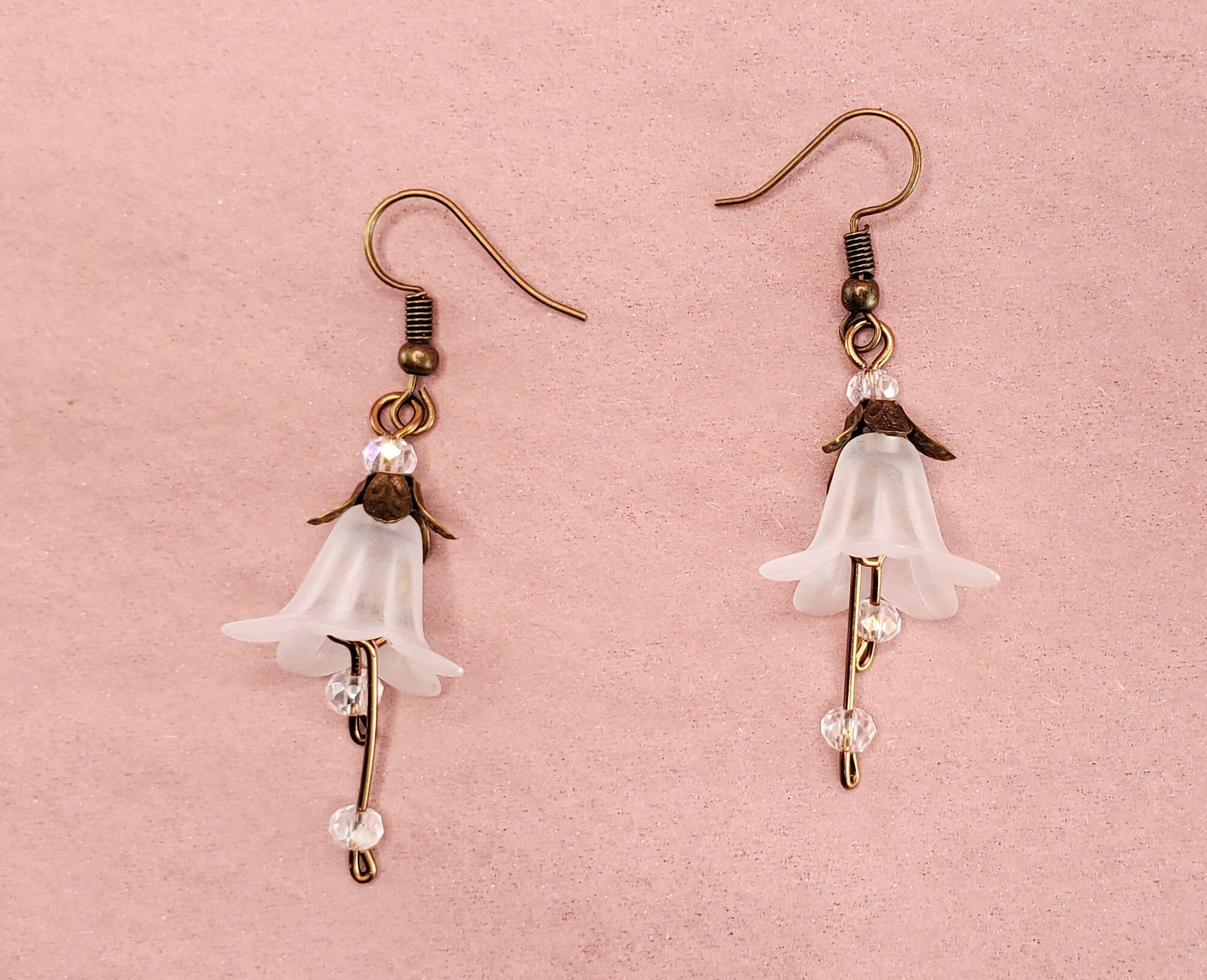 Elegant Lucite Flower Drop Earrings in White, Wedding, Bridesmaid, Art Nouveau, Belle Époque, Renaissance, Garden, Choice of Metals/Closures