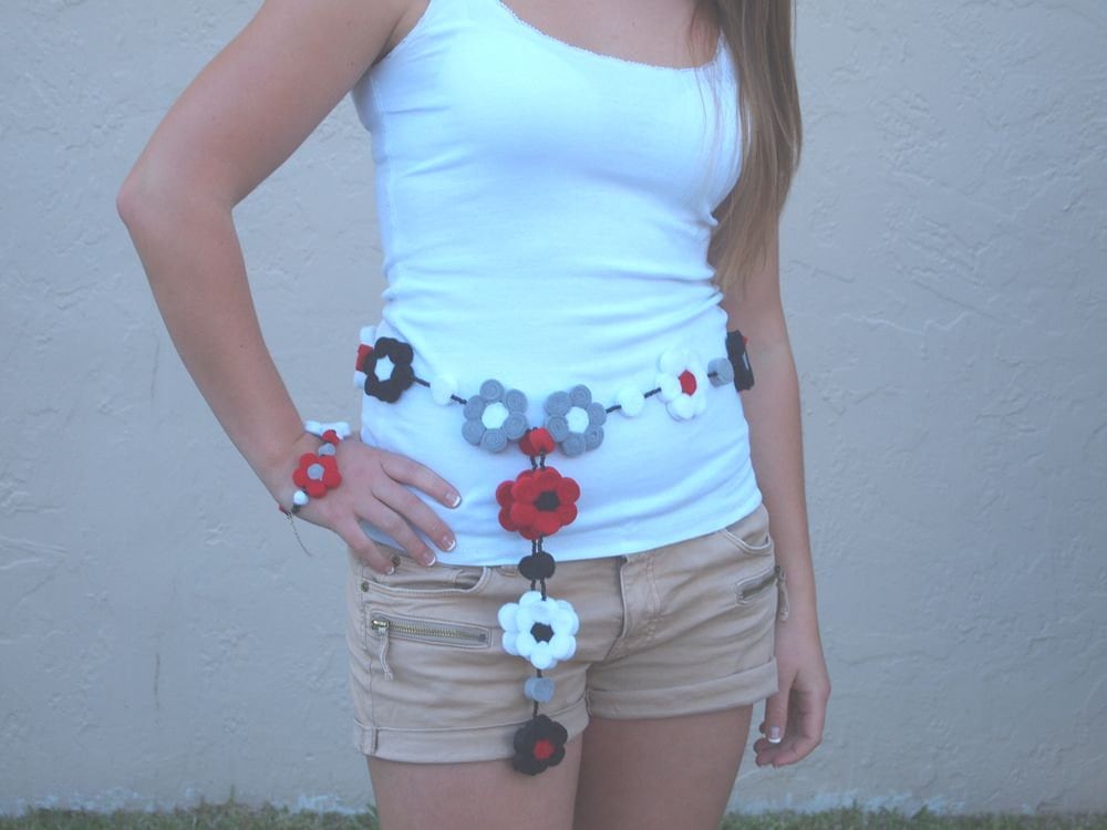 CLEARANCE Whimsical Eco-Felt Flower Belt / Lariat in Red, White, Gray and Black #299