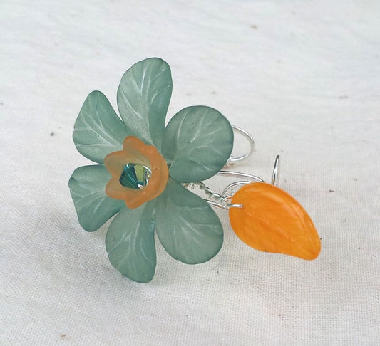 OOAK Handmade Statement Ring Lucite Flowers and Wire in Sea Green and Orange with Adjustable Band
